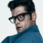 Man wearing Rayban Meta Scriber Optics (Gen 2) with Solid Shiny Black frames with Clear Lenses.
