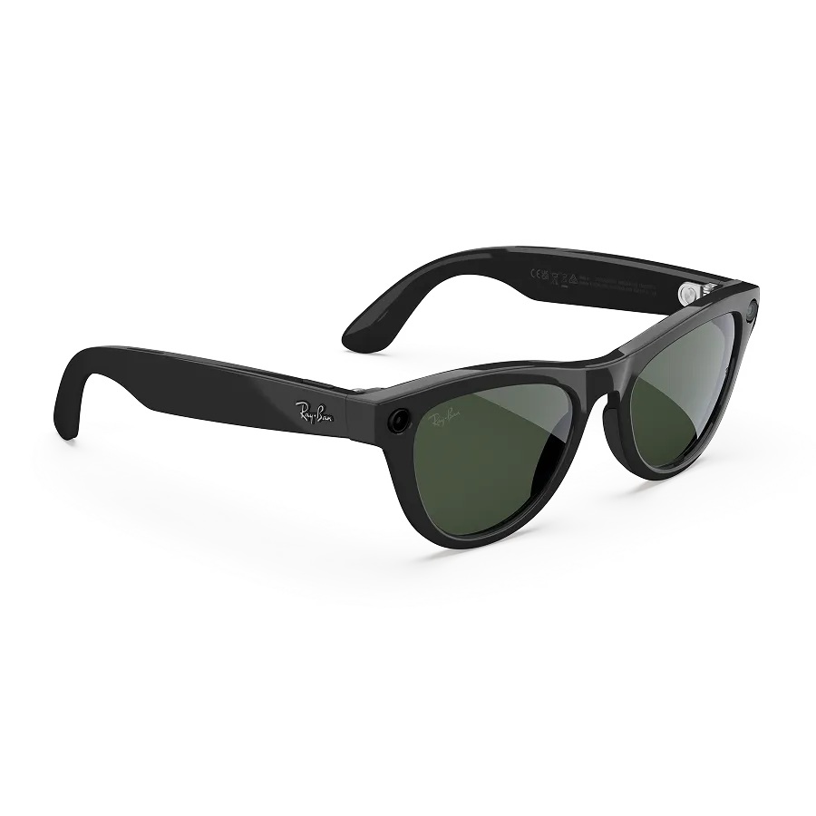 Right quarter view of Rayban Meta glasses with Shiny Black frames with Clear to Graphite Green Transitions® lenses.