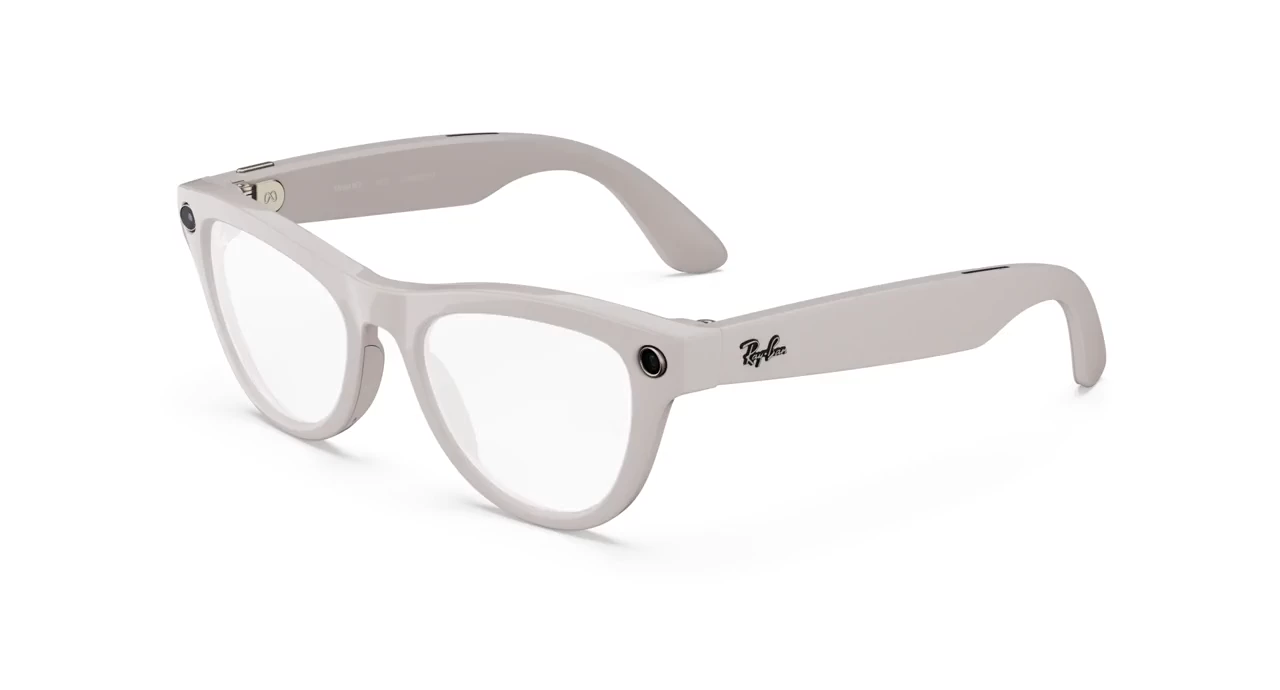 Shiny Chalky Grey / Clear to Sapphire Transitions® สีเลนส์อ่อน