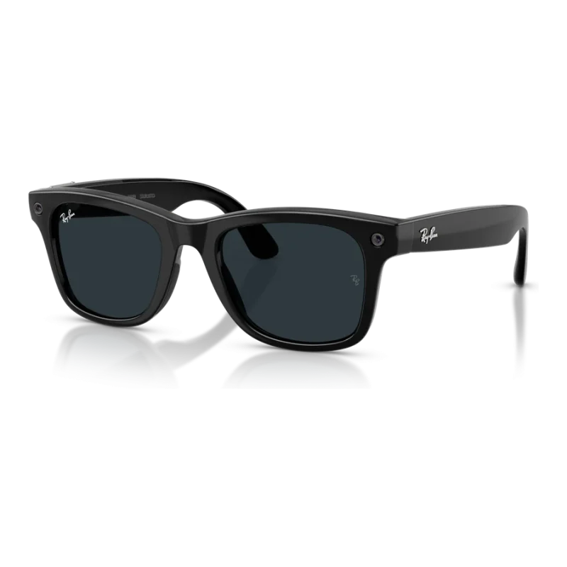 Rayban Meta Wayfarer Gen 3 สี Shiny Black เลนส์ Transitions Gen S Grey มุมเฉียง เลนส์เข้มเมื่อโดนแสง