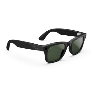 Right quarter view of Rayban Meta Wayfarer glasses with Shiny Black frames with Green Transitions® lenses.