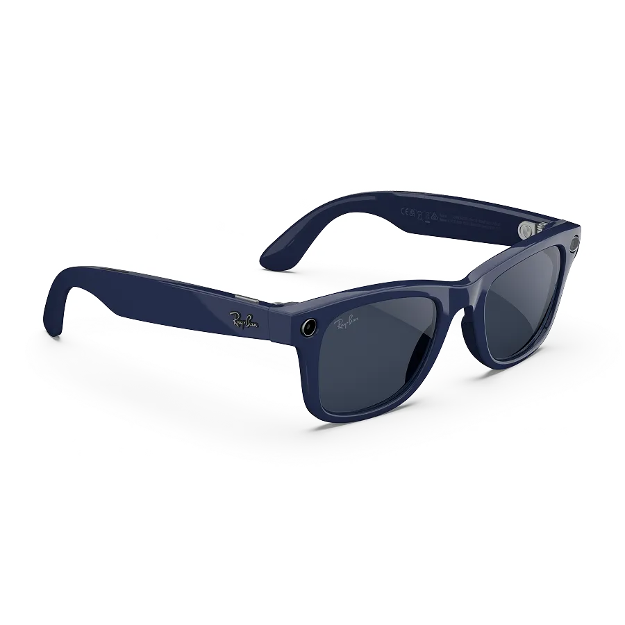 Right quarter view of Rayban Meta Wayfarer glasses with Shiny Cosmic Blue frames with Clear to Sapphire Transitions® lenses.