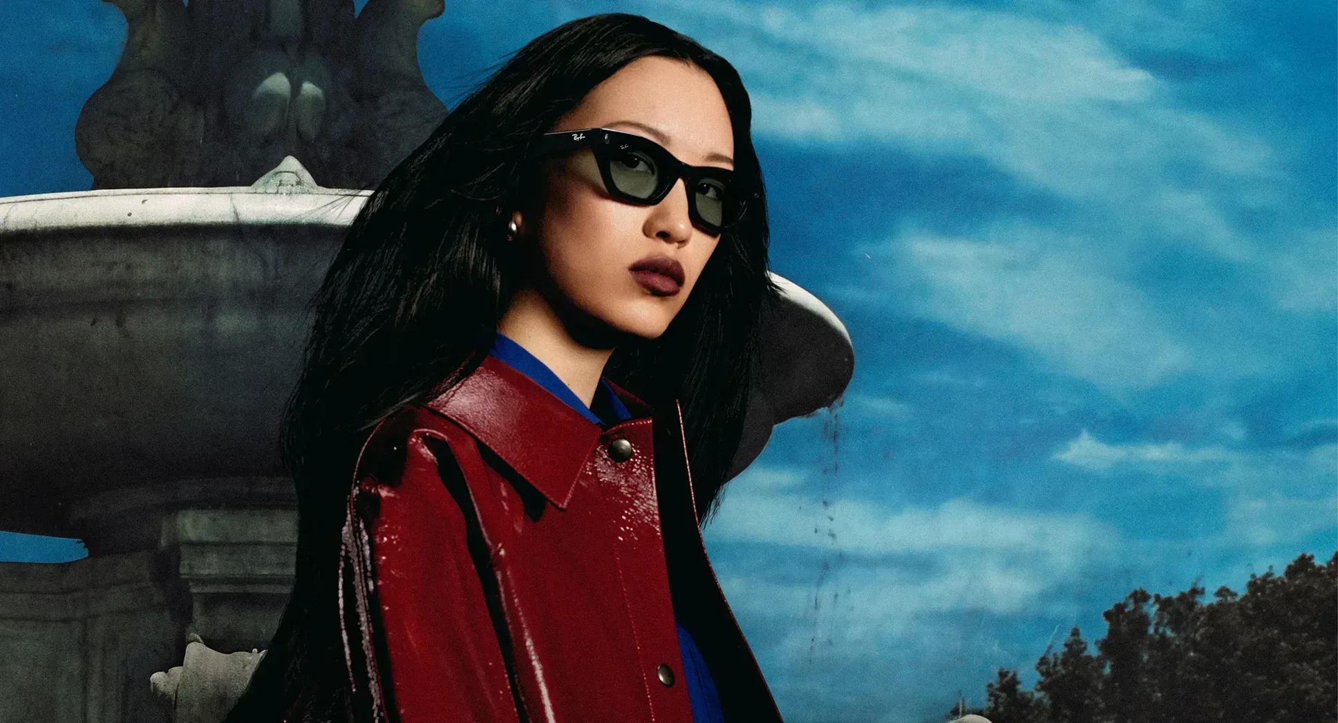 Rayban Meta Zena Gen 3 สี Shiny Black เลนส์ Transitions Gen S Graphite Green ภาพขณะสวมใส่