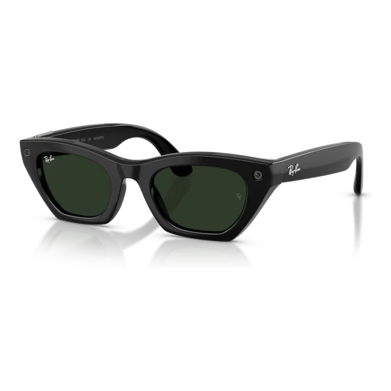 Rayban Meta Zena Gen 3 สี Shiny Black เลนส์ Transitions Gen S Graphite Green มุมเฉียง เลนส์เข้มเมื่อโดนแสง